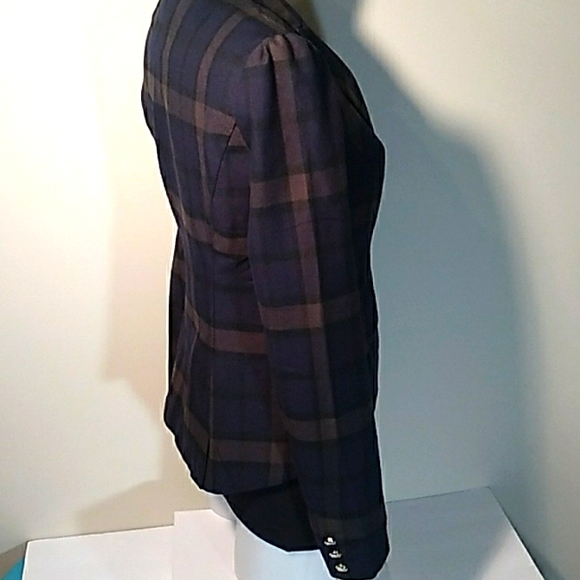 Sharply Tailored Belle Vere Blazer. Single Button Close,Triple Button Cuff NWOT - Picture 7 of 13